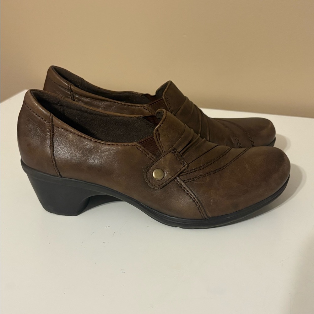 Earth Origins Brown Leather Heeled Loafers